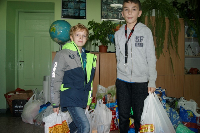 Zbiórka karmy dla zwierząt ze schroniska