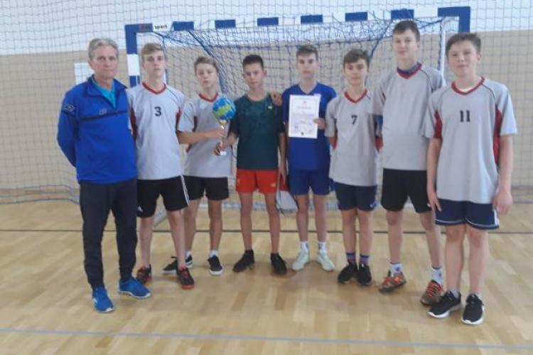 Mistrzowie powiatu w piłce ręcznej