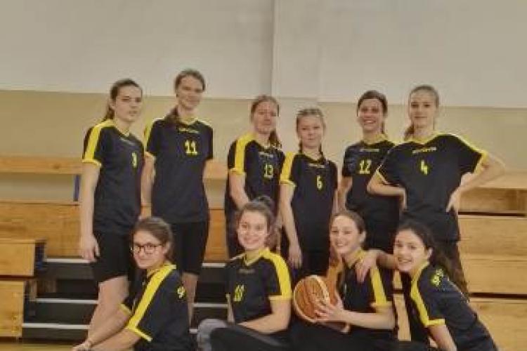 III miejsce w mistrzostwach Świecia w piłce koszykowej